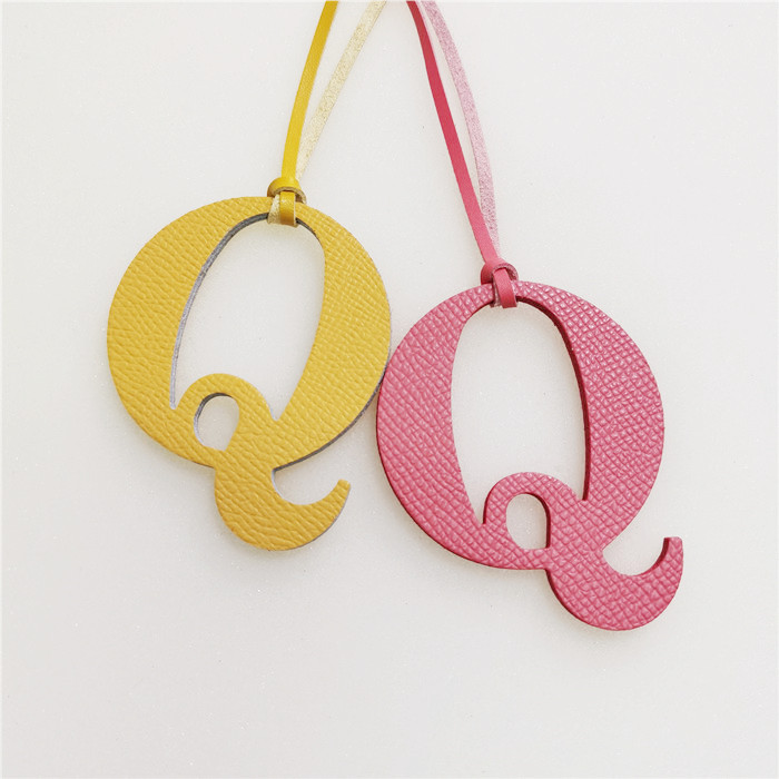 Women Accessories Name In English - English Letter Q Alphabet Cowhide Pu