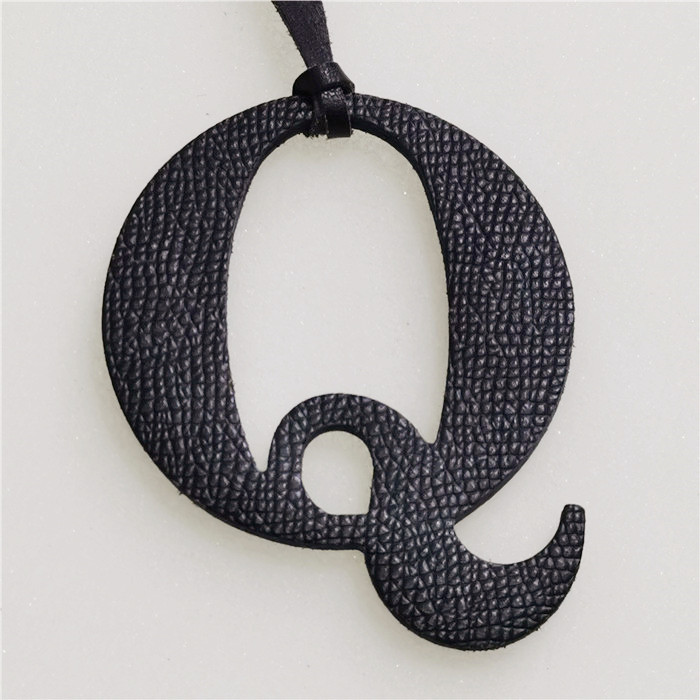 English Letter Q Alphabet Cowh - đánh giá và giá Women Accessories Name In English